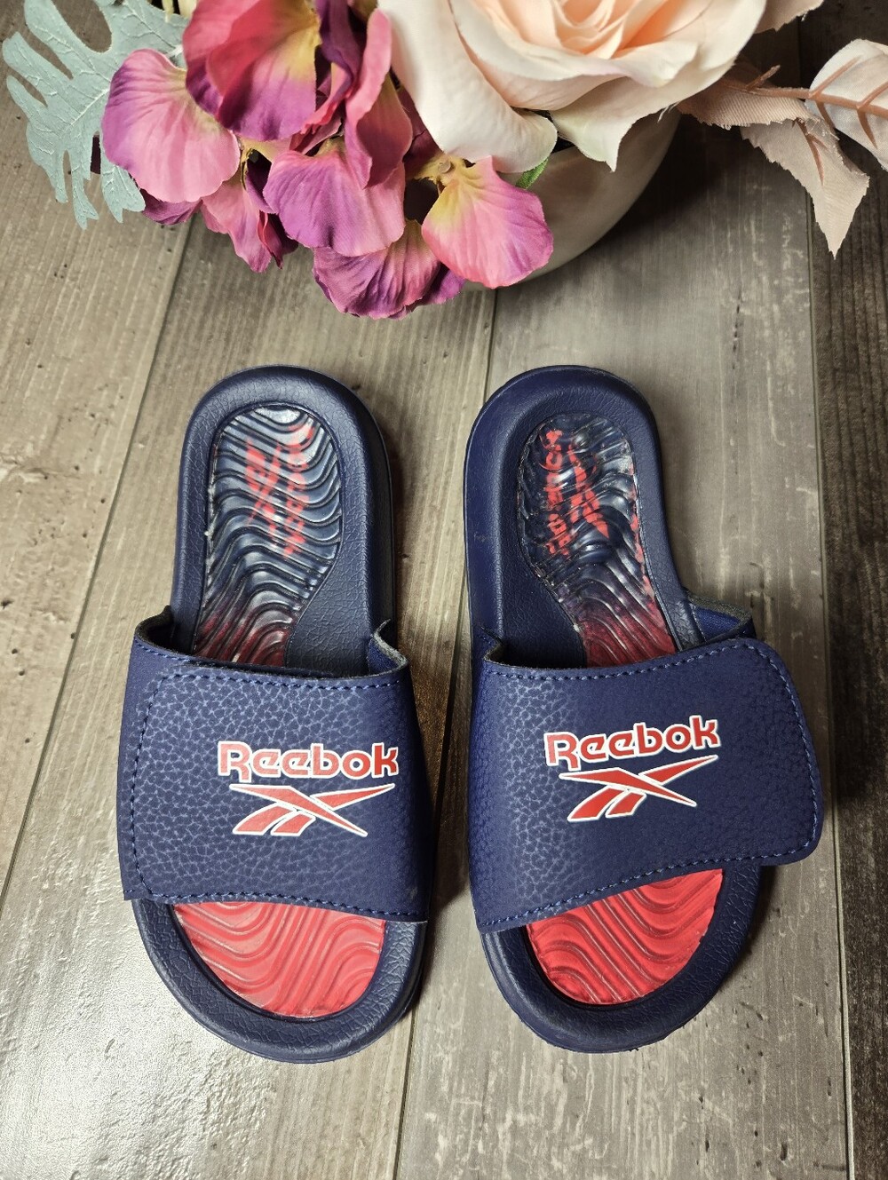 Reebok Kids Navy & Red Slide Sandals – Size 1 Little Boy